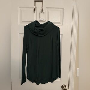 RAYA by Cyrus Green Cowl Neck Long Sleeve Sweater Size L